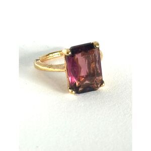 18k GE Purple Stone Ring Size 5